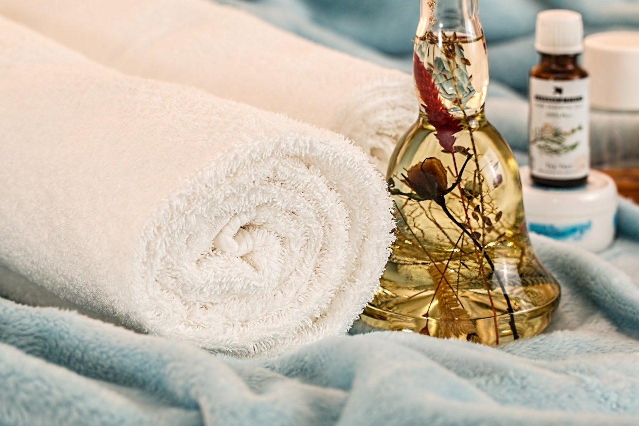 royal massage treatments - aromatherapy